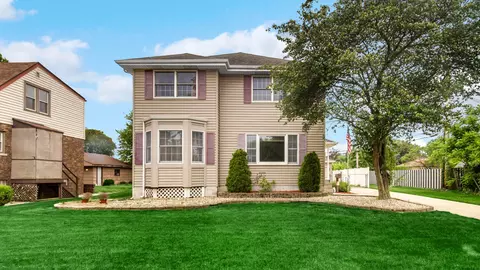 3620 Highway Ave, Highland, IN 46322