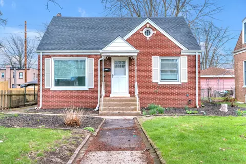 8215 Hohman Ave, Munster, IN 46321
