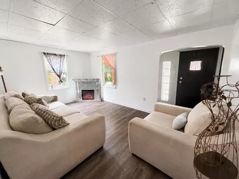 Living - 1033 E 45th Ave, Gary, IN 46409 photo 1 of 2