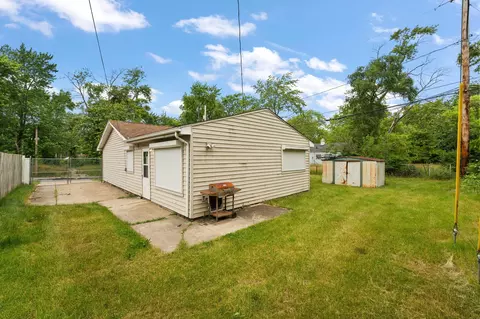 Exterior - 1021 Hamilton Pl, Gary, IN 46403 photo 5 of 6