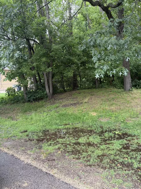 3845 Gill St, Hobart, IN 46342