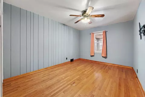 Bedroom - 2111 Stanton Ave, Whiting, IN 46394 photo 1 of 2