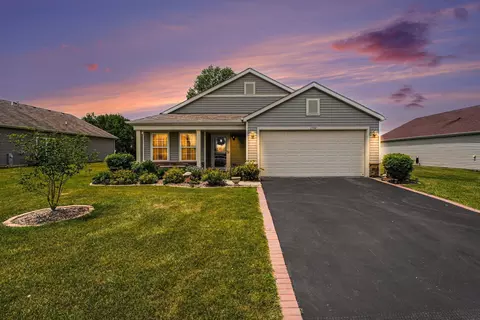 11742 Carolina St, Crown Point, IN 46307