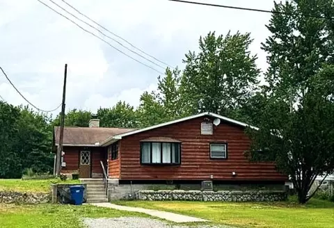 6860 Ramsey Rd, Hebron, IN 46341