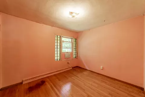 Bedroom - 8570 Mattson Dr, Saint John, IN 46373 photo 6 of 11