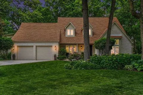185 Amhurst Pl, Valparaiso, IN 46385
