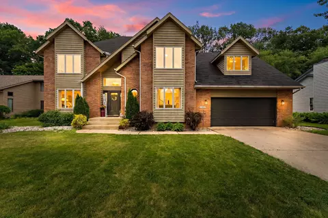 380 Sandpiper Dr, Chesterton, IN 46304