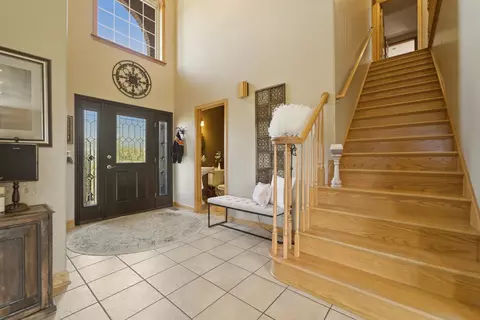 Entry Way - 4941 E 107th Ct, Crown Point, IN 46307 photo 1 of 3