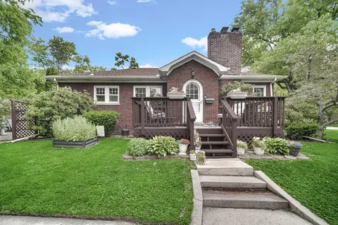 200 N Kelly St, Hobart, IN 46342