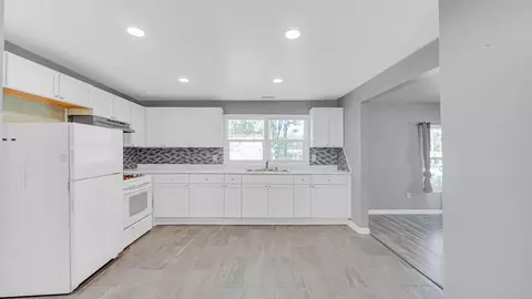 Kitchen - 1977 W 47th Ave, Gary, IN 46408 photo 1 of 1