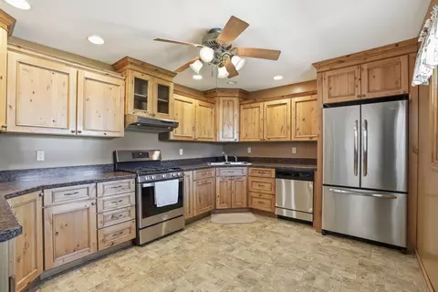 Kitchen - 613 E Ash Pl, Griffith, IN 46319 photo 1 of 2