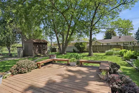 Exterior - 613 E Ash Pl, Griffith, IN 46319 photo 4 of 5