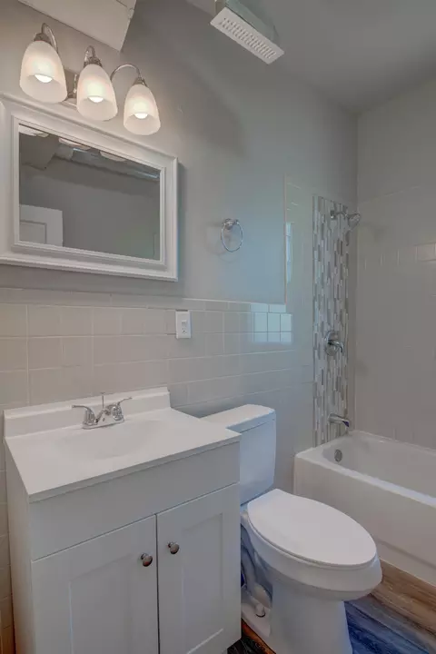 Bath - 2228 Washington St, Gary, IN 46407 photo 1 of 3