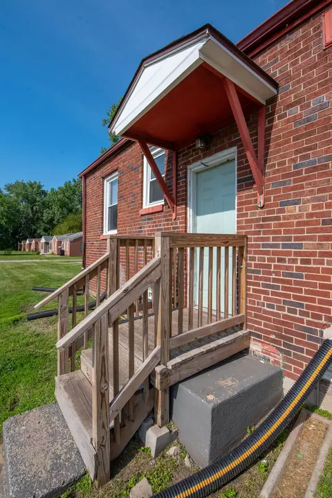 Exterior - 1450 W 35th Ave, Gary, IN 46408 photo 3 of 4