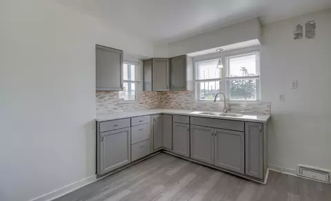 Kitchen - 1450 W 35th Ave, Gary, IN 46408 photo 2 of 3