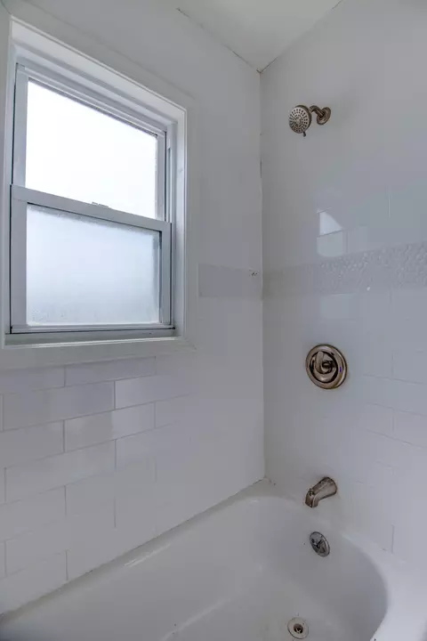 Bath - 1450 W 35th Ave, Gary, IN 46408 photo 2 of 3