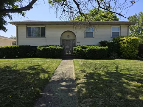 9508 Southwood Dr, Munster, IN 46321