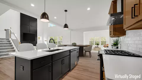 Kitchen - 43 Levanno Dr, Crown Point, IN 46307 photo 3 of 3