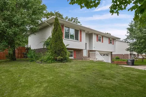 6650 Monument Ave, Portage, IN 46368