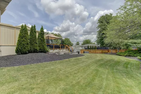 Exterior - 817 Robin Ct, Dyer, IN 46311 photo 15 of 16