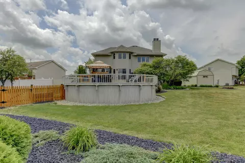 Exterior - 817 Robin Ct, Dyer, IN 46311 photo 11 of 16