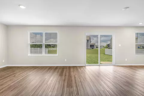 Living - 615 Ensign Pl, Hebron, IN 46341 photo 1 of 3