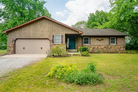 1809 W 900, Wheatfield, IN 46392