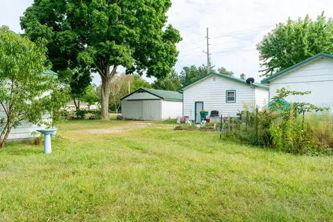 Exterior - 501 E Culver Rd, Knox, IN 46534 photo 8 of 9