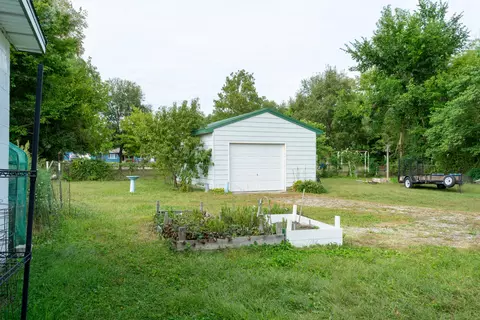 Exterior - 501 E Culver Rd, Knox, IN 46534 photo 6 of 9