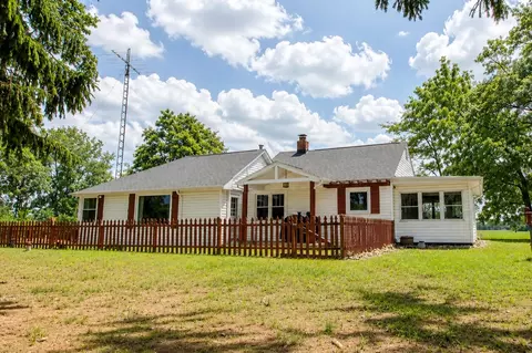 3915 W 200, Winamac, IN 46996