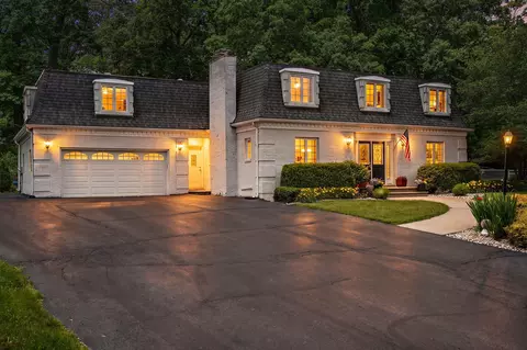 12512 Van Buren St, Crown Point, IN 46307