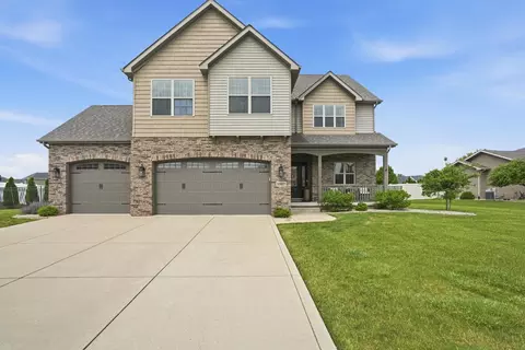 9967 Wisteria Ln, Saint John, IN 46373