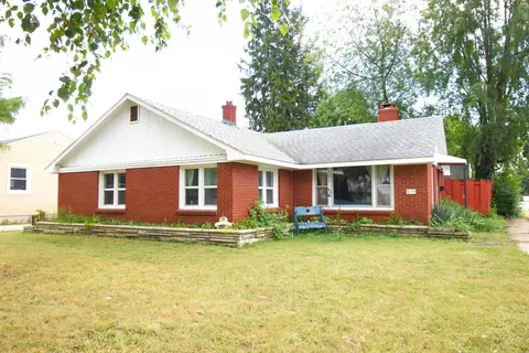 829 W Washington St, Rensselaer, IN 47978