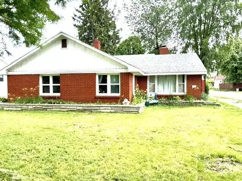 829 W Washington St, Rensselaer, IN 47978