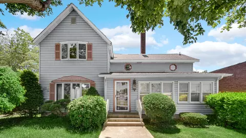 8 E Moore St, Hanna, IN 46340