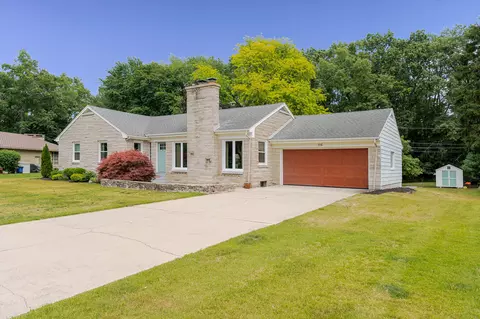 106 Garden Trl, Pottawattamie Park, IN 46360