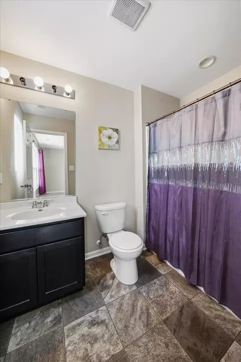 Bath - 2549 W 127th Ave, Crown Point, IN 46307 photo 3 of 3