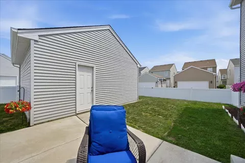 Exterior - 2549 W 127th Ave, Crown Point, IN 46307 photo 5 of 7
