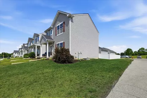 Exterior - 2549 W 127th Ave, Crown Point, IN 46307 photo 3 of 7