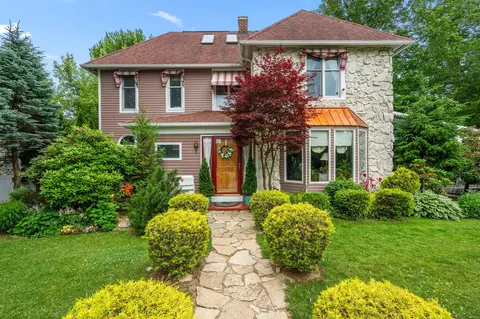 702 Indiana Ave, Valparaiso, IN 46383