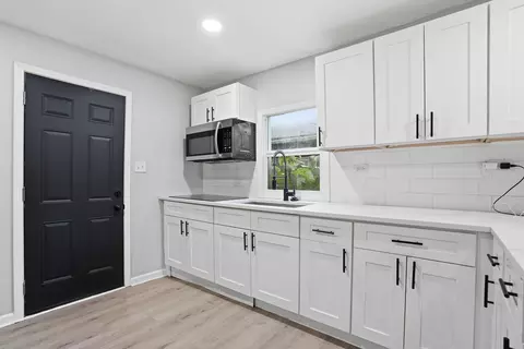 2456 Mount St, Gary, IN 46406 photo 3