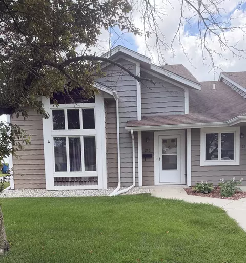 213 Clinton St, Lowell, IN 46356