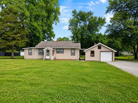 1840 N Us Highway 35, Knox, IN 46534