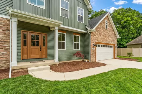Exterior - 1758 Summerlin Dr, Chesterton, IN 46304 photo 6 of 11