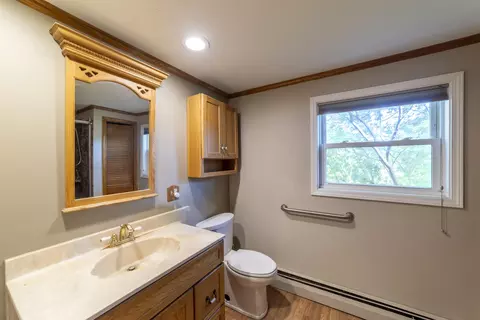 Bath - 3019 E 129th Ave, Crown Point, IN 46307 photo 1 of 2