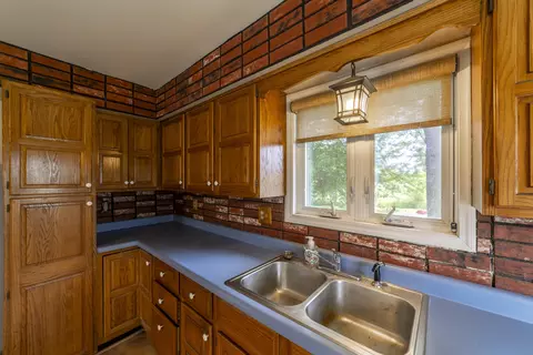 Kitchen - 3019 E 129th Ave, Crown Point, IN 46307 photo 2 of 2