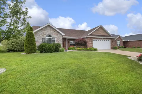 2428 Winesap St, Schererville, IN 46375