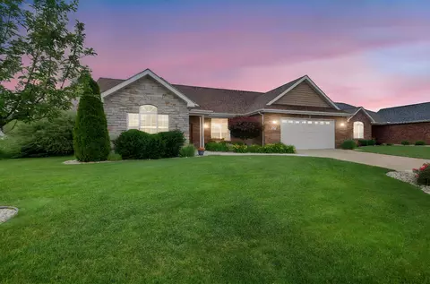 2428 Winesap St, Schererville, IN 46375