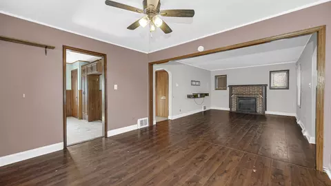 Living - 2131 Stanton Ave, Whiting, IN 46394 photo 5 of 5
