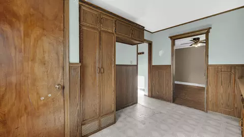 Entry Way - 2131 Stanton Ave, Whiting, IN 46394 photo 1 of 1